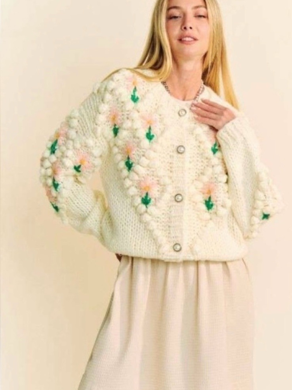 💕🤍Chunky knit cream floral cardigan, Sz. M/L. By Davi & Dani. - Picture 2 of 5